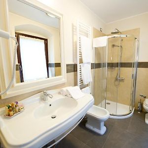 Camera standard con letto king size